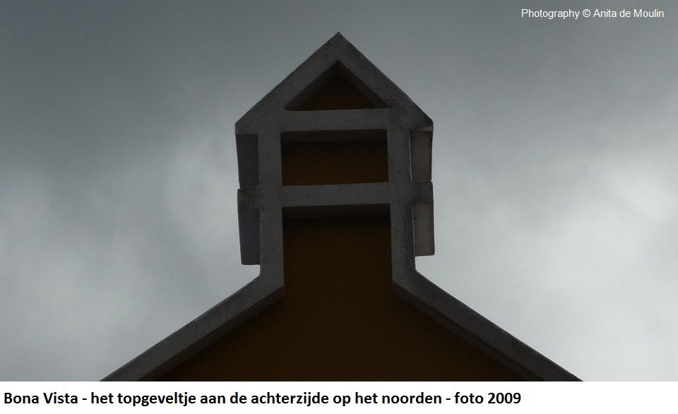 22. Bona Vista topgeveltje op het noorden 2009